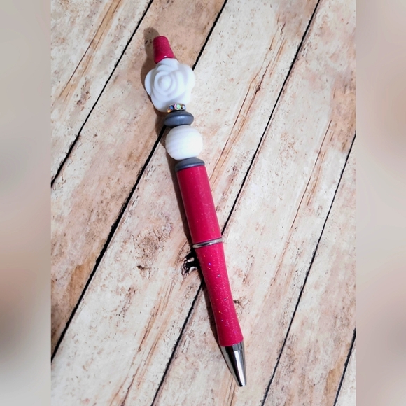 Handmade silicone beaded pen - Picture 1 of 1